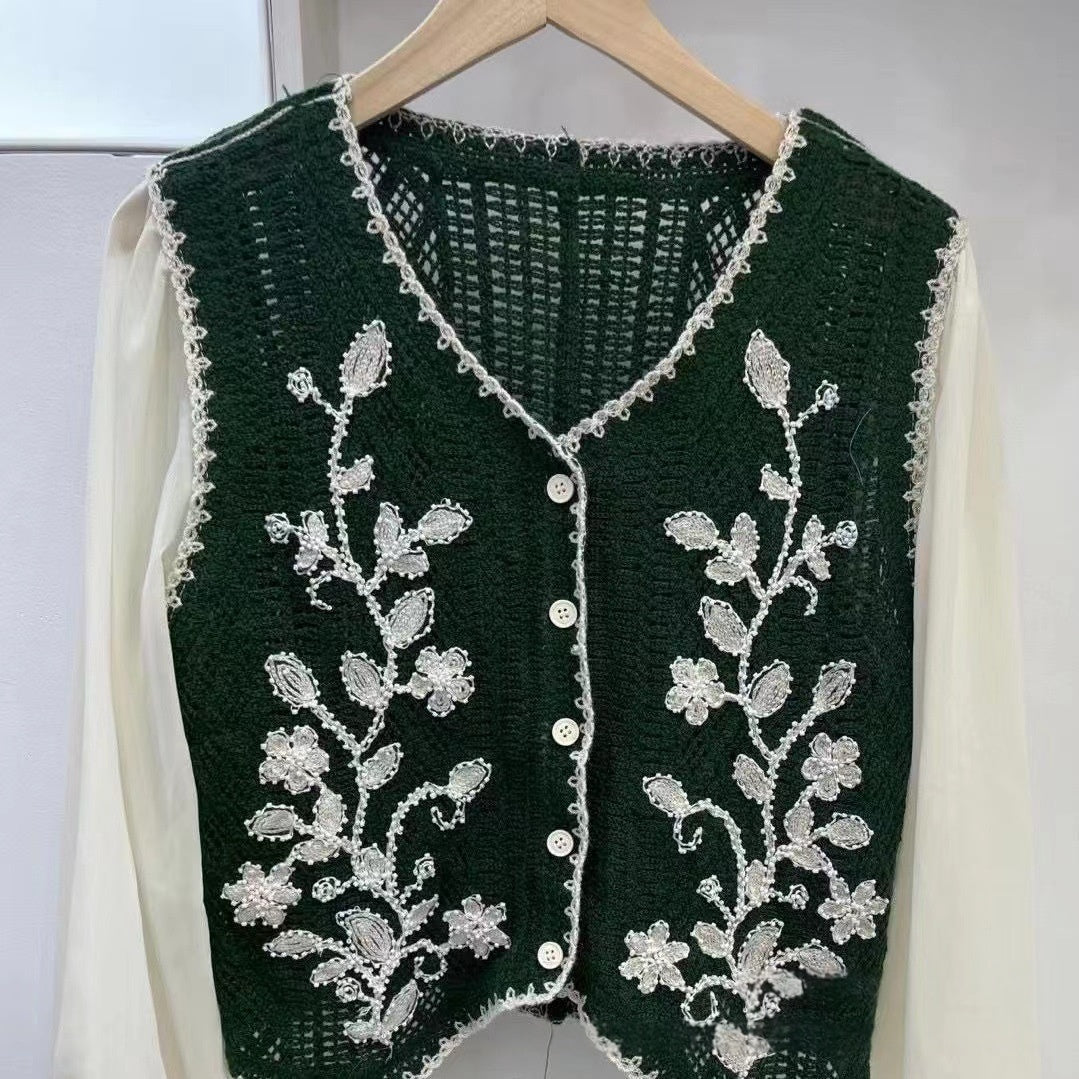 Women's Retro V-Neck Embroidered All-Match Top